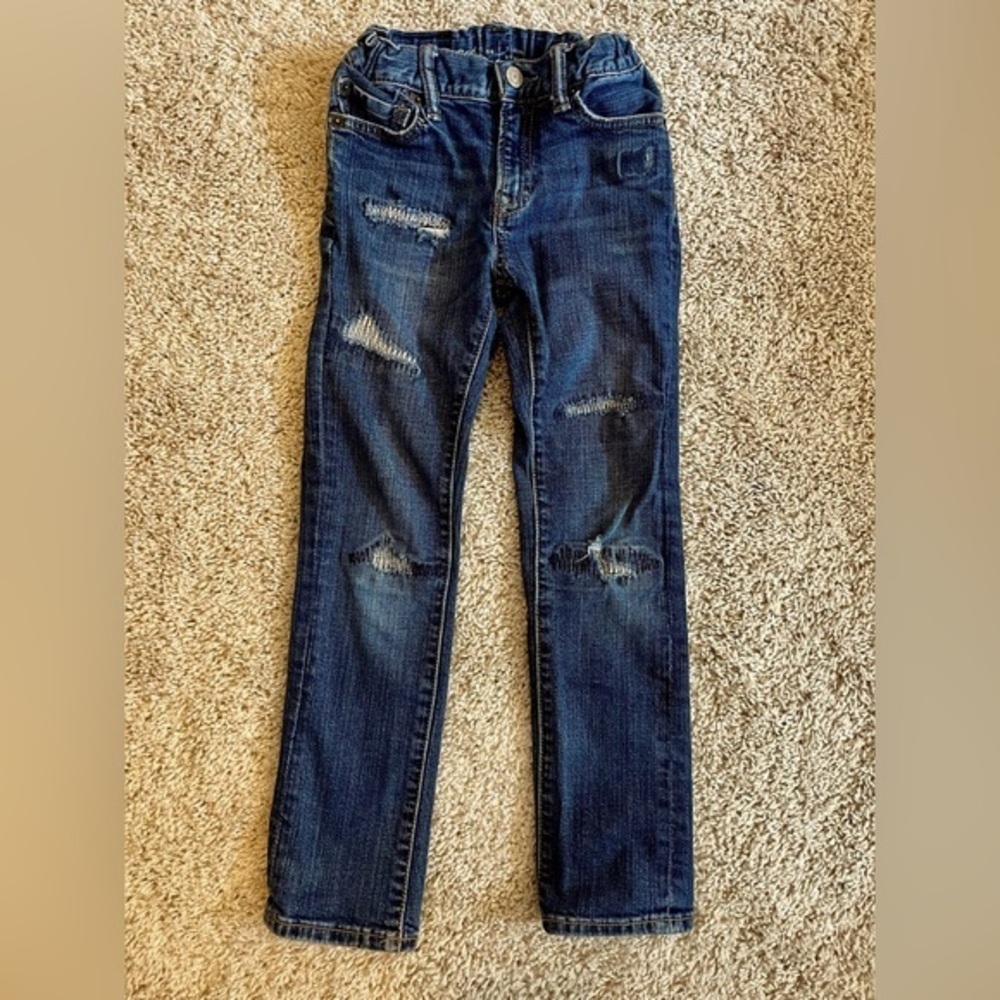 Gap 1969 size 7 slim jeans with distressed finish. Adjustable waist great cond